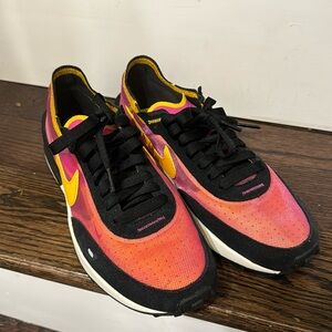 Nike waffle.   Size 6 women’s like new